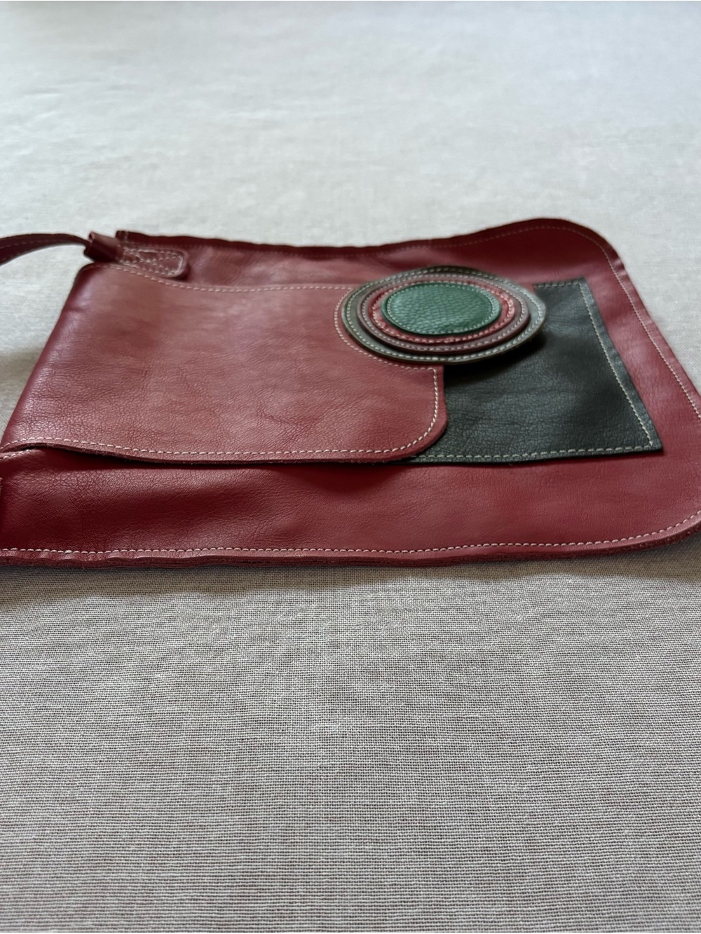 Kolash red leather crossbody purse. - Picture 4 of 13